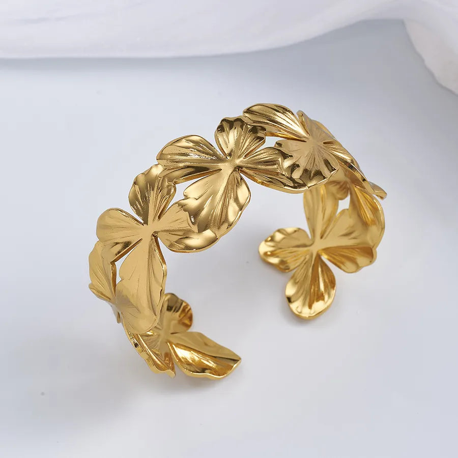 ✨ Comment entretenir ses bijoux en acier inoxydable pour les garder brillants ?