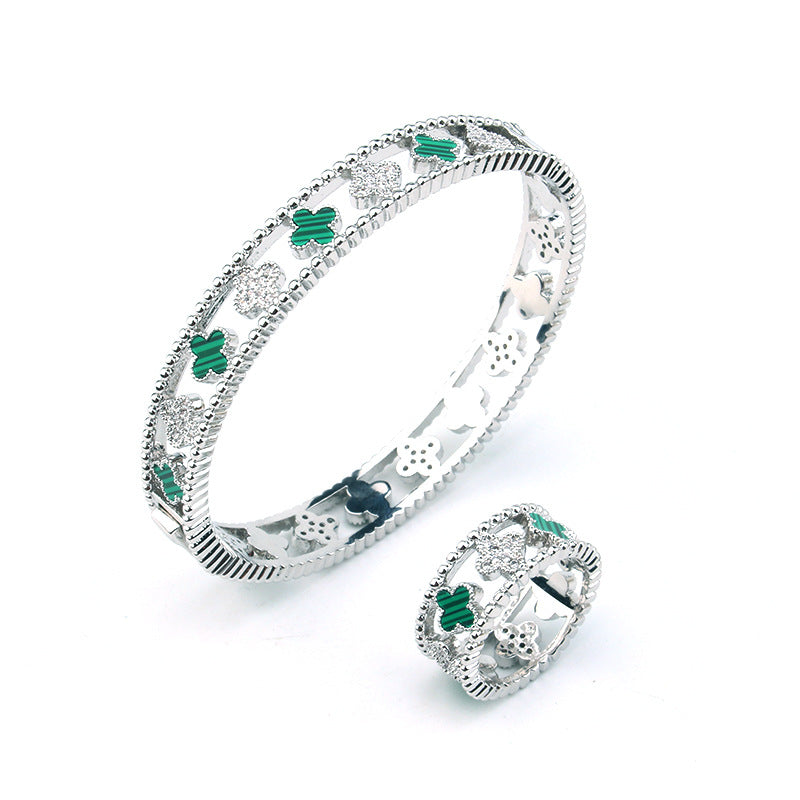 Bracelete Trèfle Porte-Bonheur en Agate – Bijoux Femme Chic et Élégants