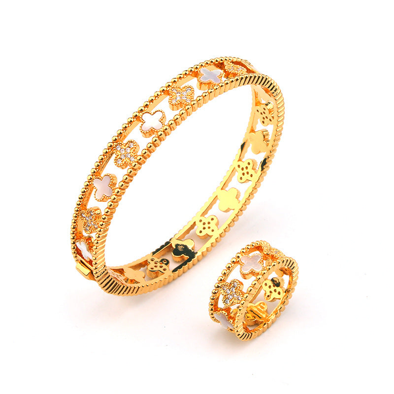 Bracelete Trèfle Porte-Bonheur en Agate – Bijoux Femme Chic et Élégants
