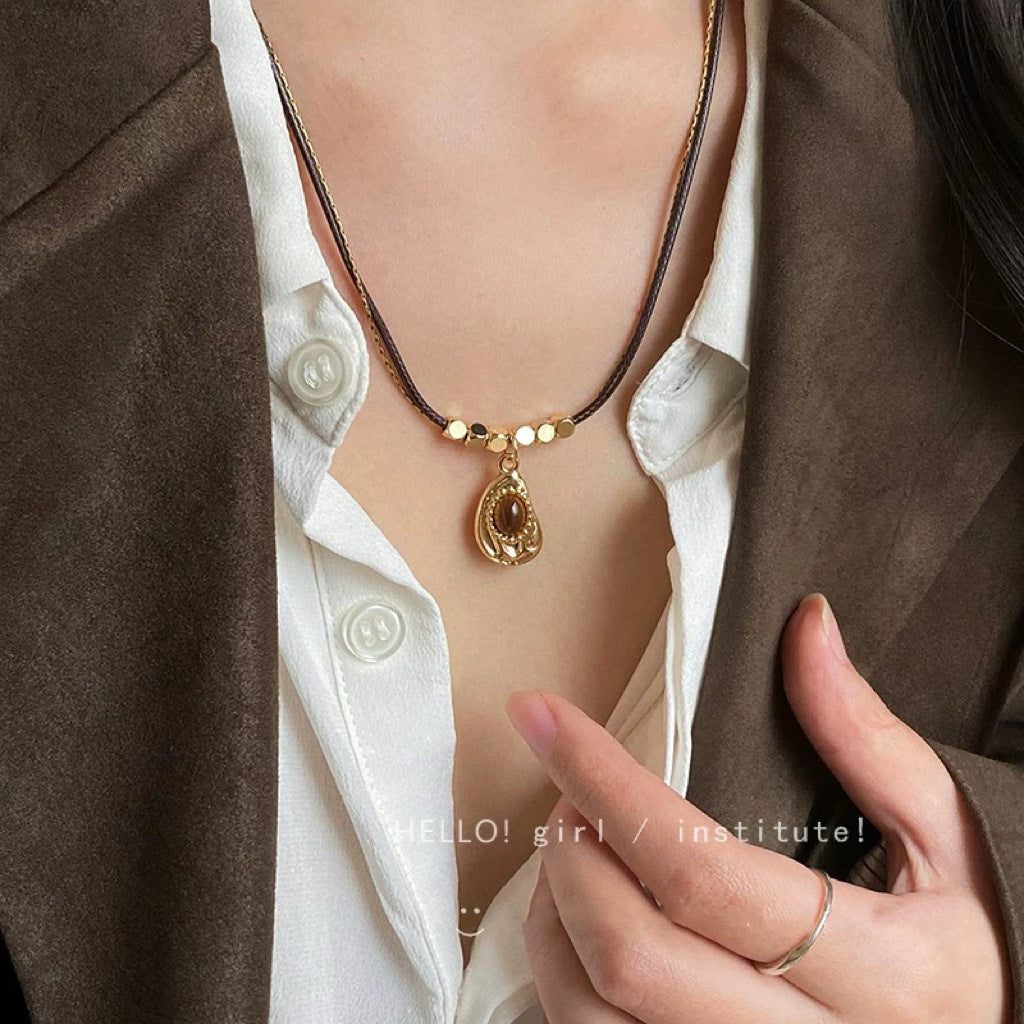 Collier  Vintage  Pendentif Œil de Tigre Maillard