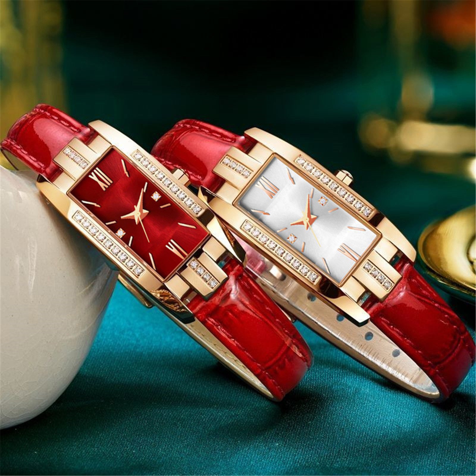 Montre Femme Vintage Rectangulaire  Quartz Mode avec Strass Description