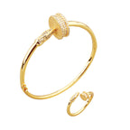 Bracelet Femme en Acier Inoxydable – Design Clou avec Pierres Micro-Incrustées