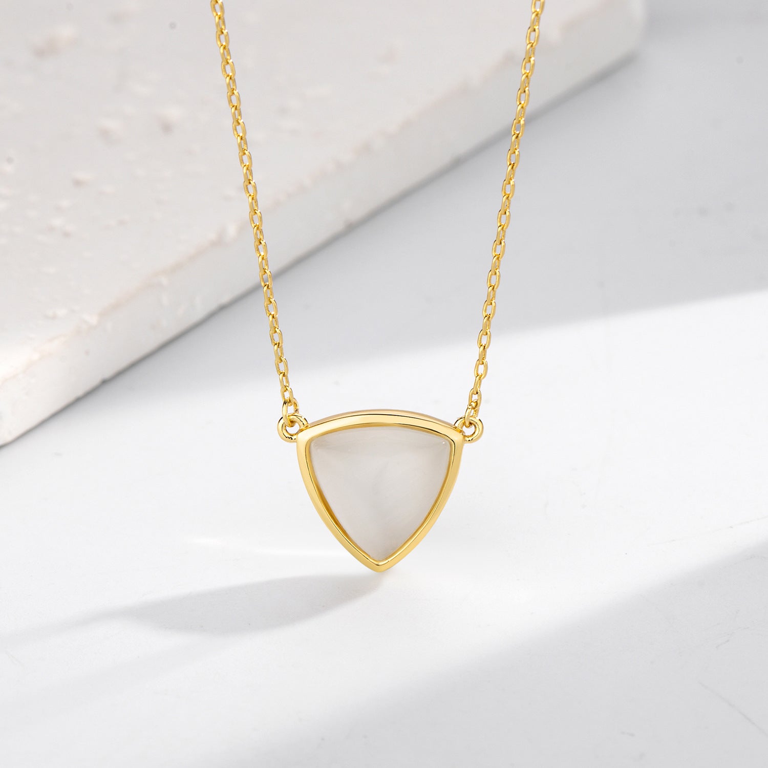 Parure Bijoux Femme Dorée – Collier, Bracelet & Bague avec Pierre Nacrée Triangle