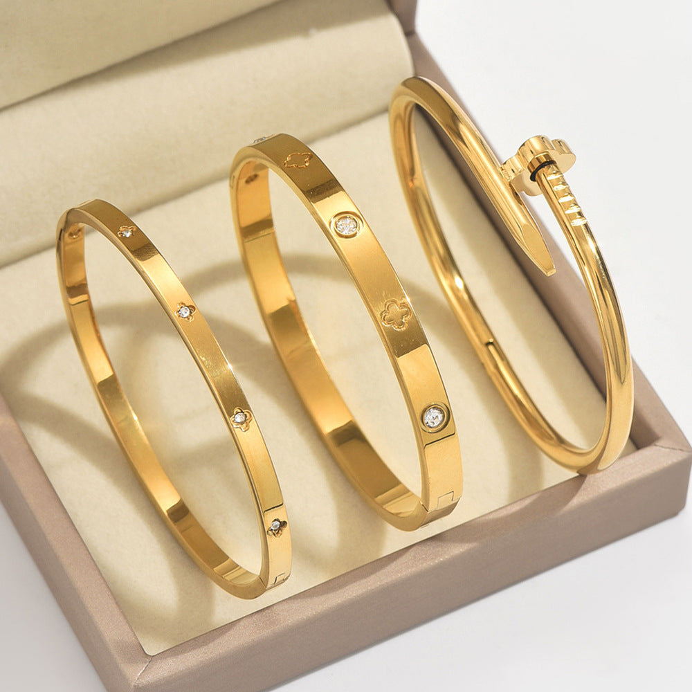 Set 3 Bracelets Mode Chic  Acier Inoxydable Plaqué Or et zircon
