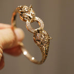 Bracelet Manchette Double Tête de Léopard Pavé  Or Éclatant