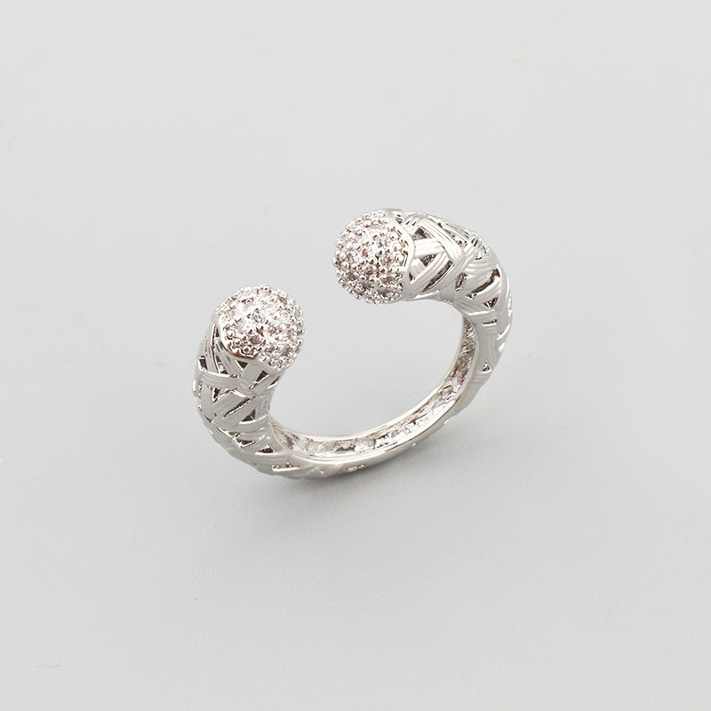 Bague Femme en Acier Inoxydable – Anneau Tressé Ajustable avec Embouts Pavés de Zircons, Doré ou Argenté