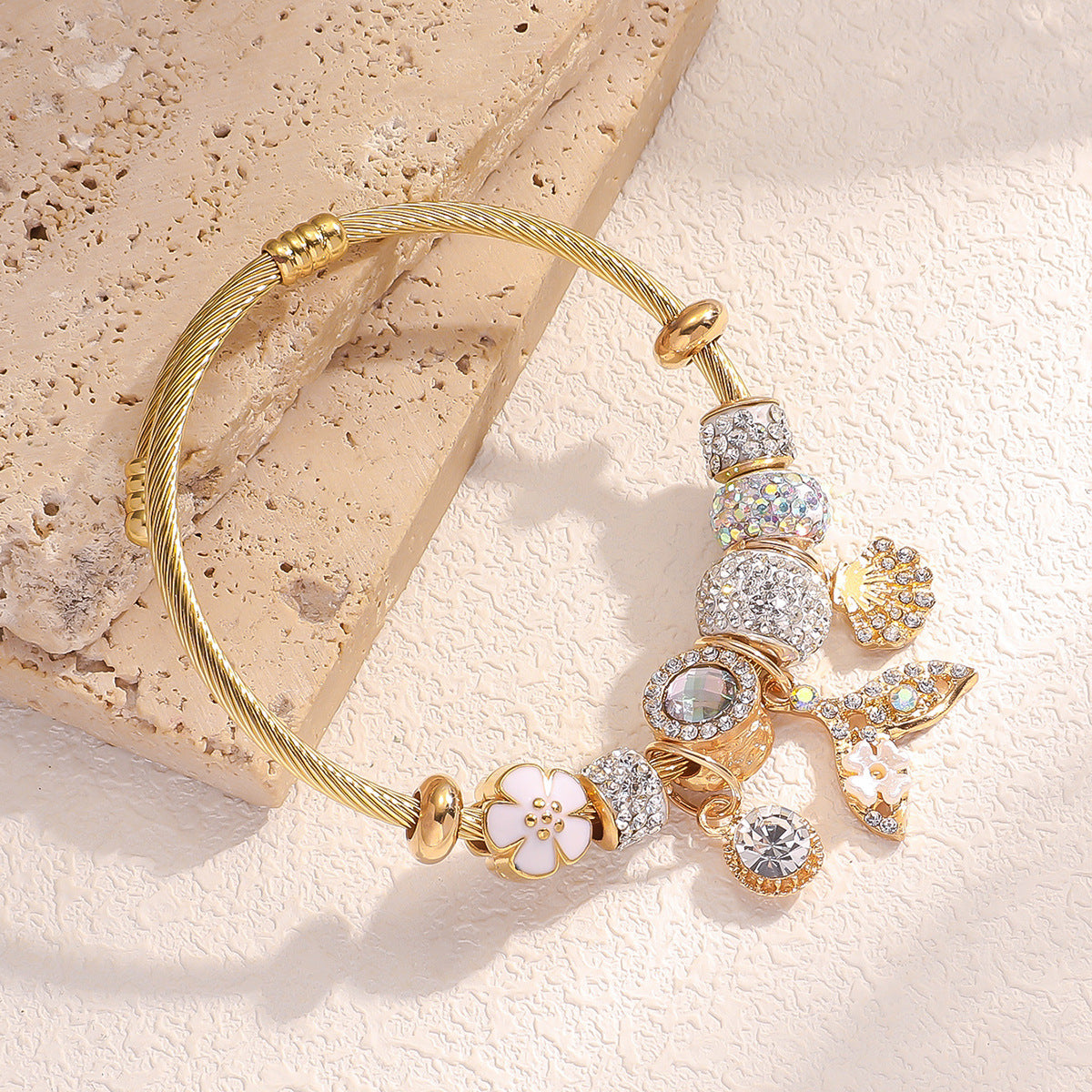 Bracelet femme en acier inoxydable doré  Charms coquillage & queue de poisson