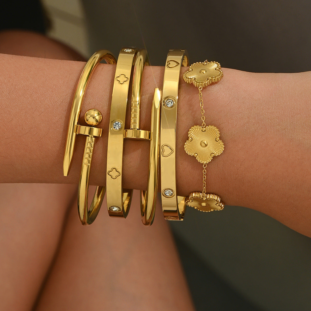 Lot de 5 Bracelets Mode Chic  Acier Inoxydable Plaqué Or/Argent