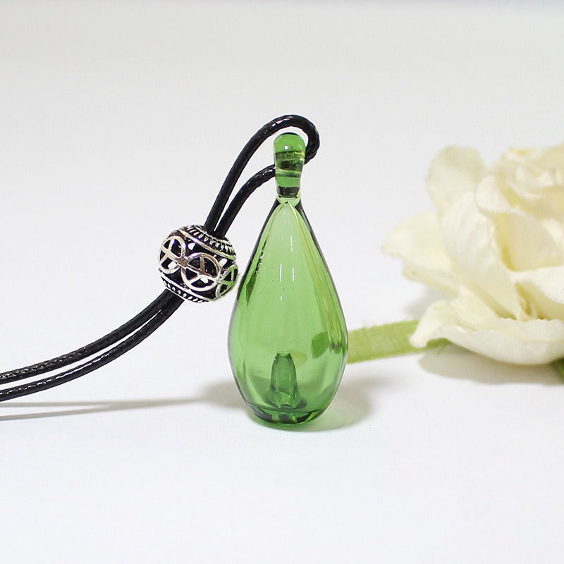 Collier diffuseur d'huiles essentielles en verre  Pendentif parfum élégant | Bijou bien-être & cadeau original