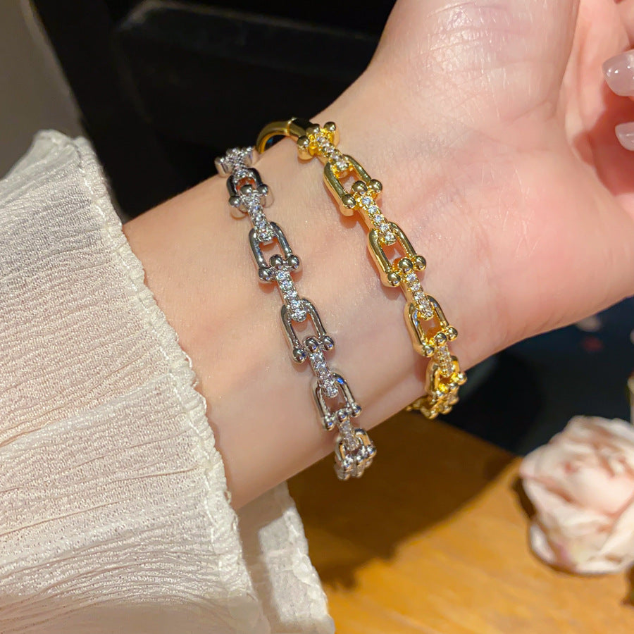 Bracelet Femme en Acier Inoxydable – Plaqué Or 18K avec Zircons Étincelants