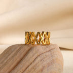 Bague femme géométrique ajourée  Acier inoxydable plaqué or ou argent