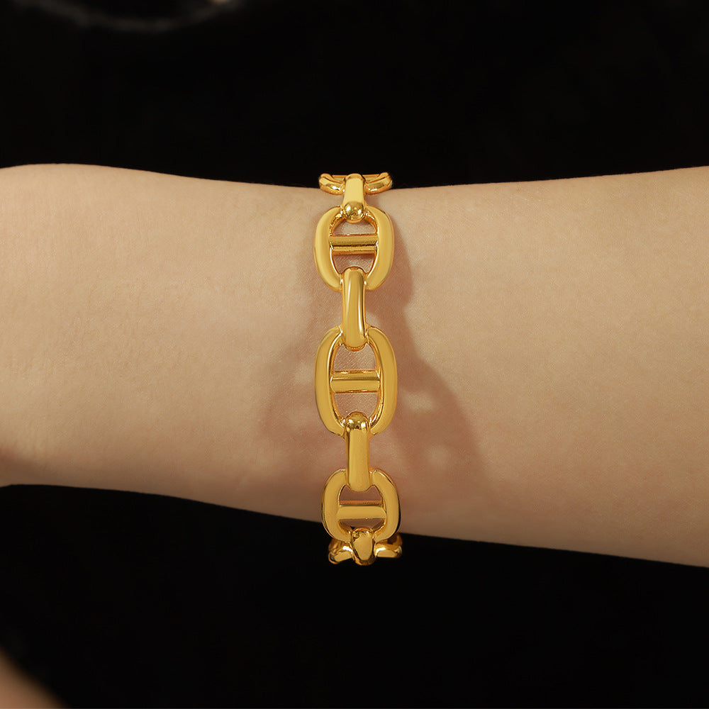 Bracelet Chaîne d'Or  Acier Inoxydable doré, design géométrique à maillons