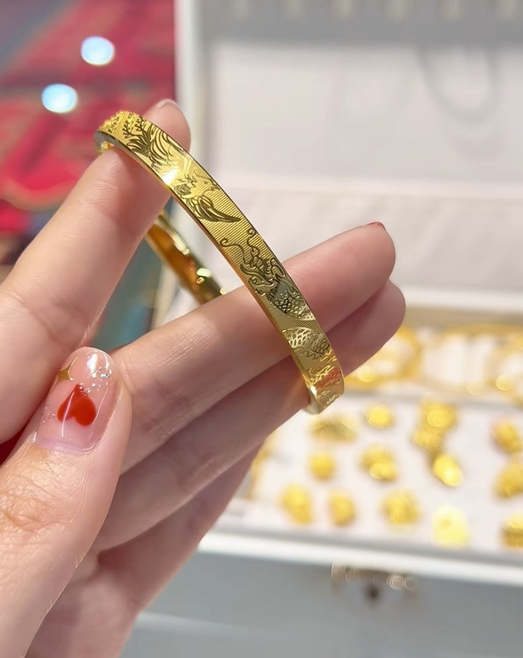Bracelet Luxe Rigide Motifs Orientaux Gravés
