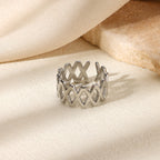 Bague femme géométrique ajourée  Acier inoxydable plaqué or ou argent