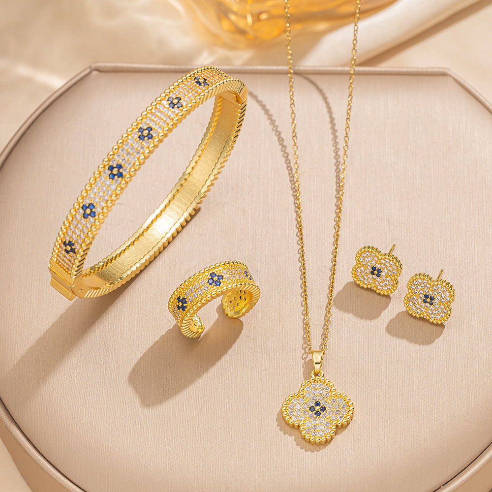 Parure Bijoux Femme  Collier, Bracelet, Bague & Boucles dOreilles en Zircon (Argenté ou Doré)