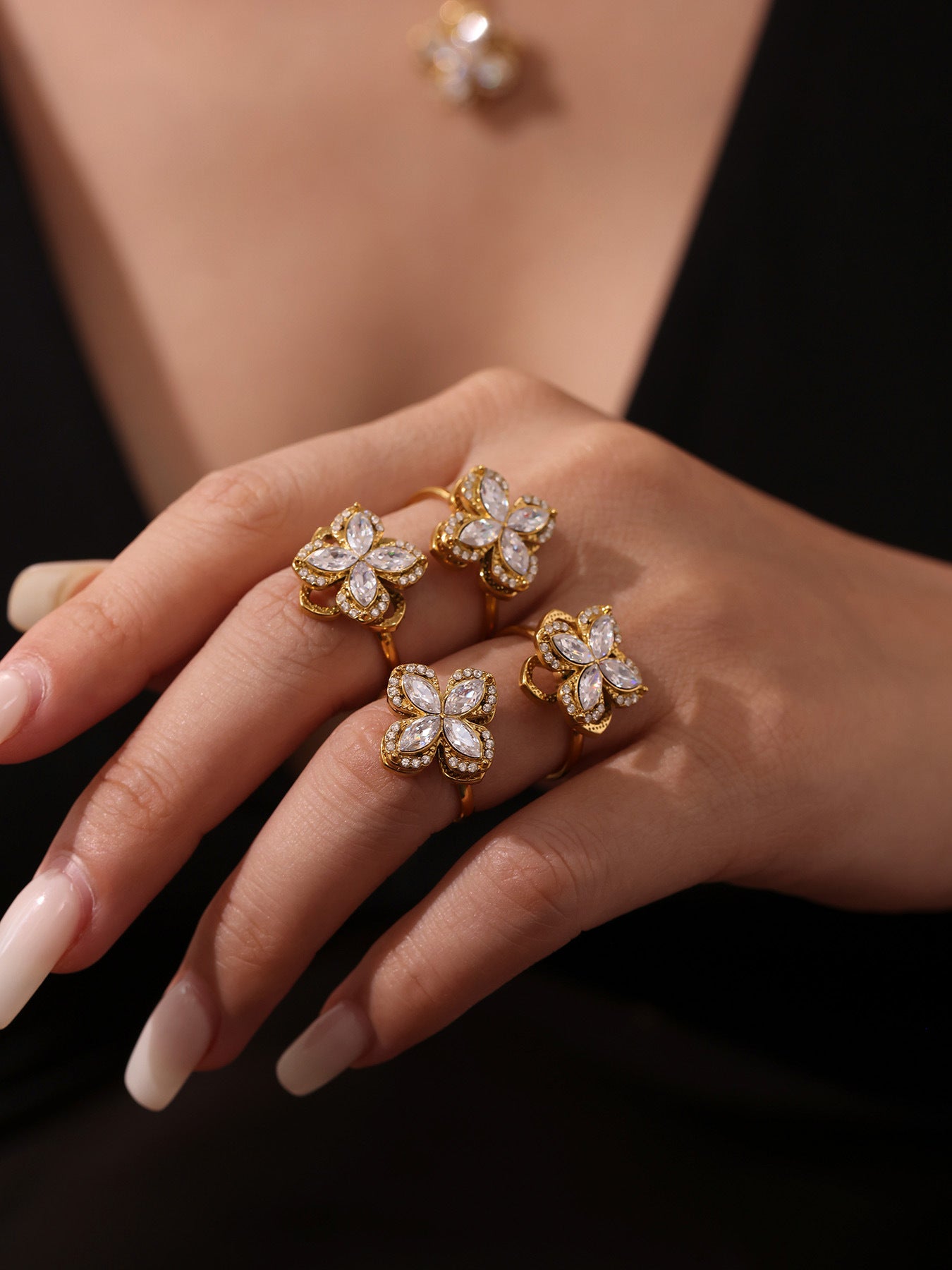 Parure Bijoux Anti-Stress Femme  Collier, Bague Rotative & Boucles Fleur Zircon Étincelant