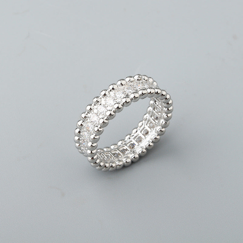 Bague femme en acier inoxydable avec zircons étincelants – Élégance et raffinement