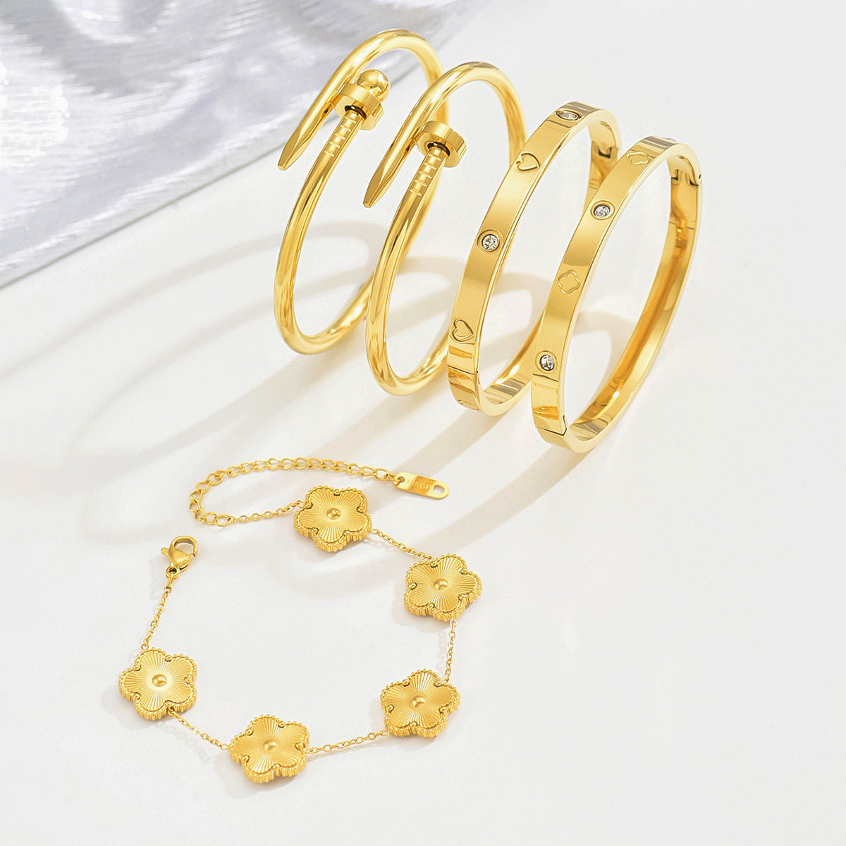 Lot de 5 Bracelets Mode Chic  Acier Inoxydable Plaqué Or/Argent