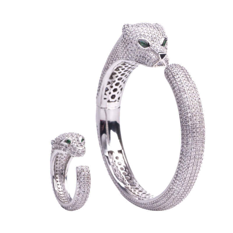 Bracelet Panthère Femme – Manchette Sertie de Zircons en Acier Inoxydable Doré, Argenté ou Or Rose