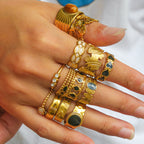 Bague Noir Éclat  Dorée Plaqué Or 18K & Détails Géométriques Noirs