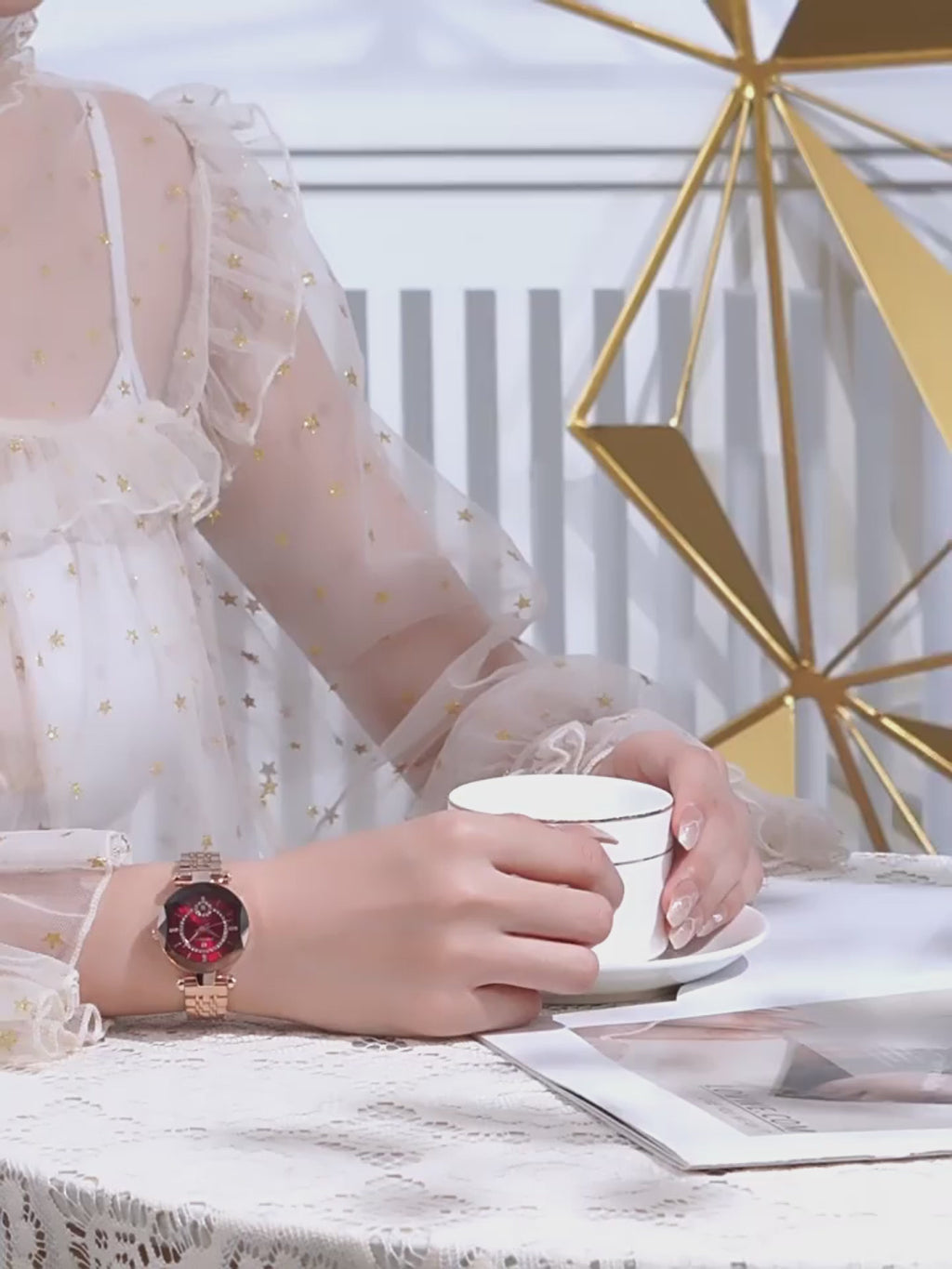Montre Femme Suisse  Ultra-fine, Étanche & Élégante